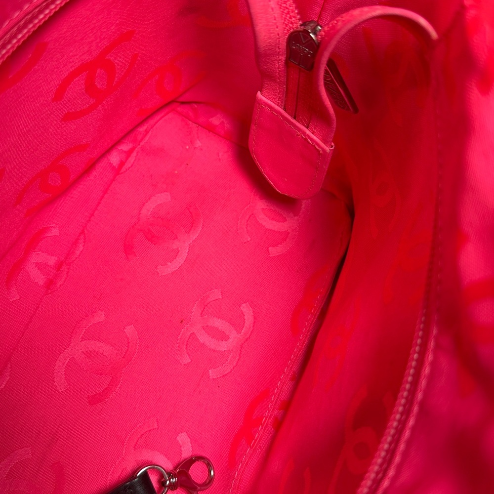 CHANEL Calfskin Quilted Small/Medium Cambon Tote - Picture 4 of 11